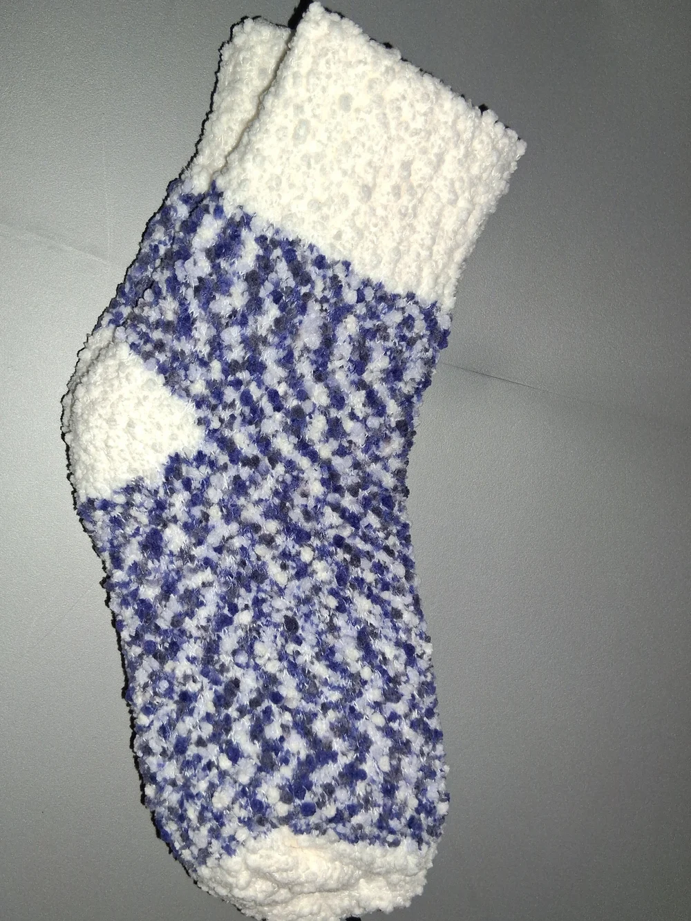 Northeast Outfitters Aloe Infused Cozy Cabin Socks Blue/White